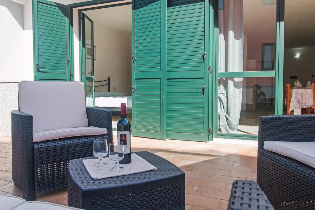 Residenza Maria Antonia - Private Apartment Orosei Exterior photo